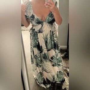 Vici palm maxi dress